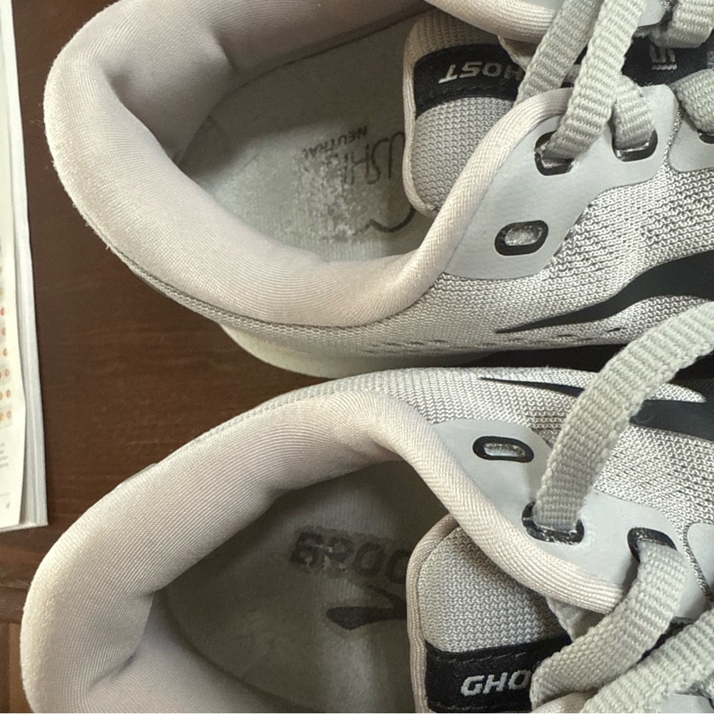 Brooks Ghost 15 Women’s Gray Running Shoes Size 8‎ B Medium Athletic Sneakers - Picture 6 of 8